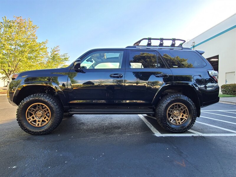 2020 Toyota 4Runner SR5 Premium 4X4 / LEATHER / 3RD SEAT / LIFTED  / NEW TRD WHEELS / NEW TIRES / SUN ROOF / FACTORY WARRANTY - Photo 3 - Portland, OR 97217