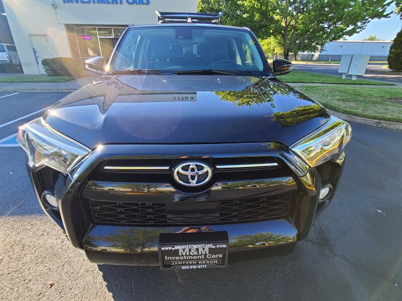 2020 Toyota 4Runner SR5 Premium 4X4 / LEATHER / 3RD SEAT / LIFTED  / NEW TRD WHEELS / NEW TIRES / SUN ROOF / FACTORY WARRANTY - Photo 6 - Portland, OR 97217