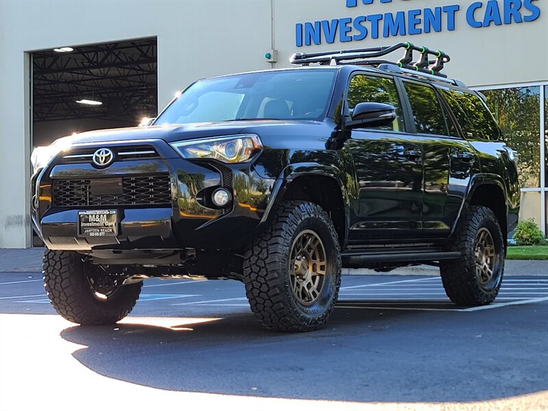 2020 Toyota 4Runner SR5 Premium 4X4 / LEATHER / 3RD SEAT / LIFTED  / NEW TRD WHEELS / NEW TIRES / SUN ROOF / FACTORY WARRANTY - Photo 70 - Portland, OR 97217