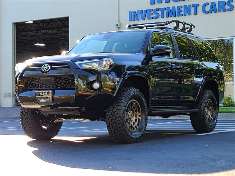 2020 Toyota 4Runner SR5 Premium 4X4 / LEATHER / 3RD SEAT / LIFTED  / NEW TRD WHEELS / NEW TIRES / SUN ROOF / FACTORY WARRANTY - Photo 66 - Portland, OR 97217