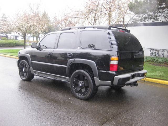 2004 Chevrolet Tahoe LS   - Photo 3 - Portland, OR 97217