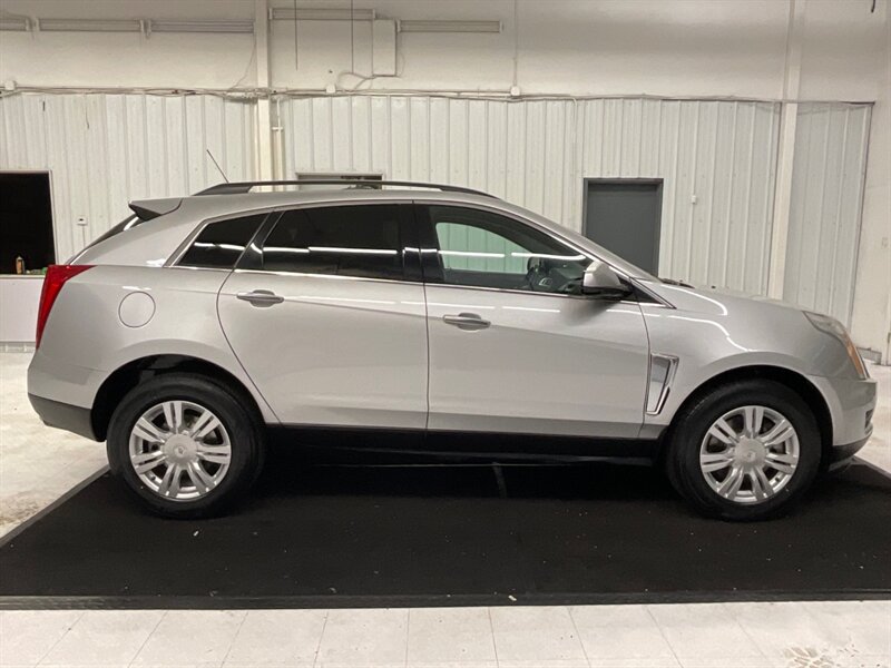2015 Cadillac SRX Sport Utility / 3.6L V6 / Leather / NEW TIRES  / LOCAL OREGON SUV / Excel Cond / 88,000 MILES - Photo 4 - Gladstone, OR 97027