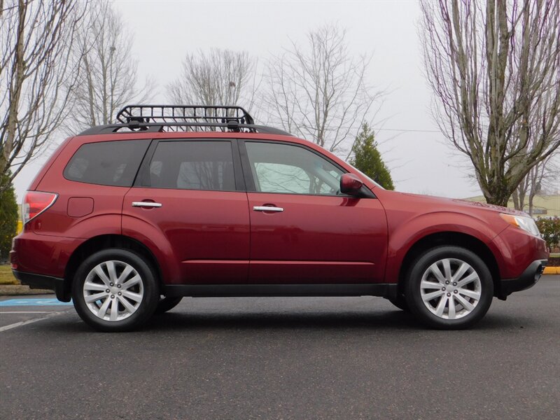 2012 Subaru Forester AWD NAVi / Heated Seats / Panoramic Roof / 1-OWNER   - Photo 4 - Portland, OR 97217