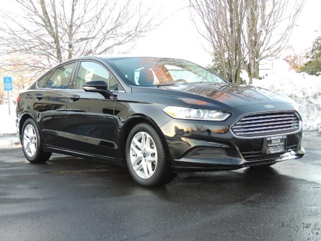 2016 Ford Fusion SE / 4Cyl / Back up Camera / 1-OWNER   - Photo 2 - Portland, OR 97217