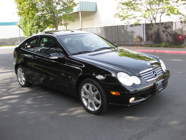 2003 Mercedes-Benz C320/ Sport Coupe/ Leather/Auto/Panoramic Sunroof   - Photo 7 - Portland, OR 97217