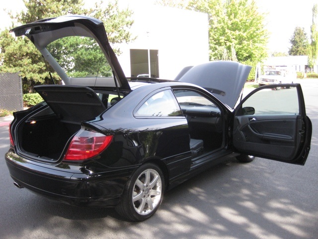 2003 Mercedes-Benz C320/ Sport Coupe/ Leather/Auto/Panoramic Sunroof   - Photo 12 - Portland, OR 97217