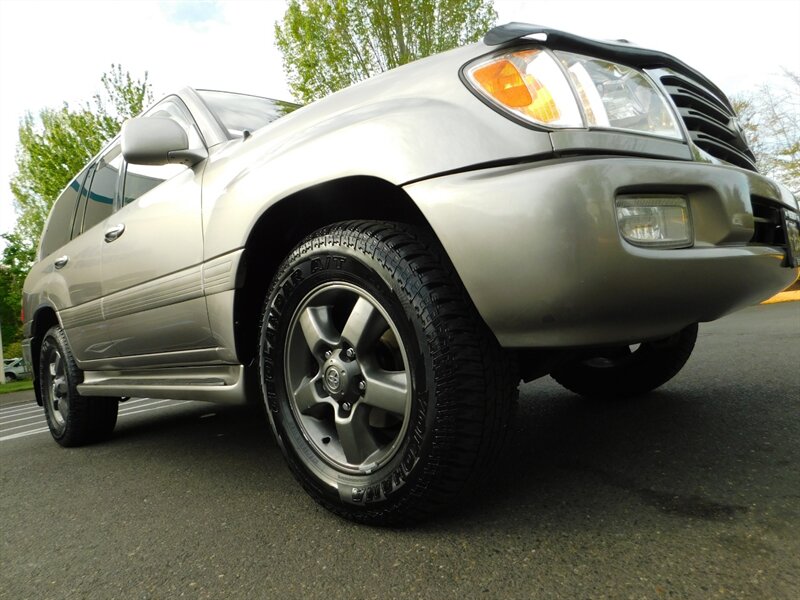 2003 Toyota Land Cruiser 4.7L 4X4 Center Diff / 2-Owner / Rare Find 117Kmil   - Photo 23 - Portland, OR 97217