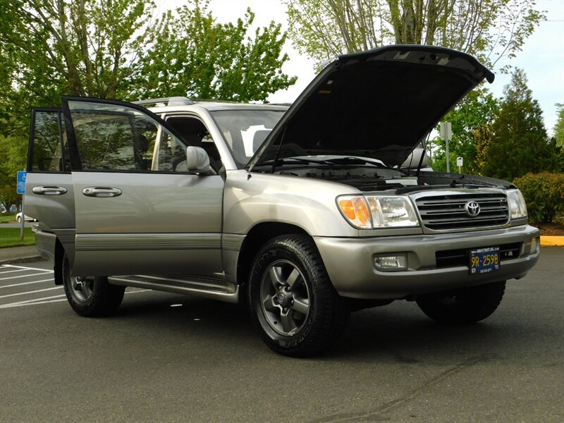 2003 Toyota Land Cruiser 4.7L 4X4 Center Diff / 2-Owner / Rare Find 117Kmil   - Photo 29 - Portland, OR 97217