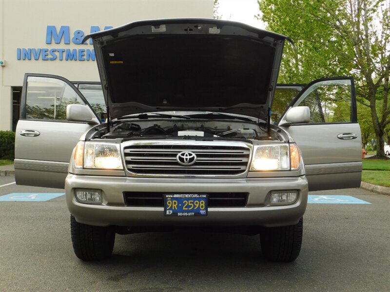 2003 Toyota Land Cruiser 4.7L 4X4 Center Diff / 2-Owner / Rare Find 117Kmil   - Photo 30 - Portland, OR 97217