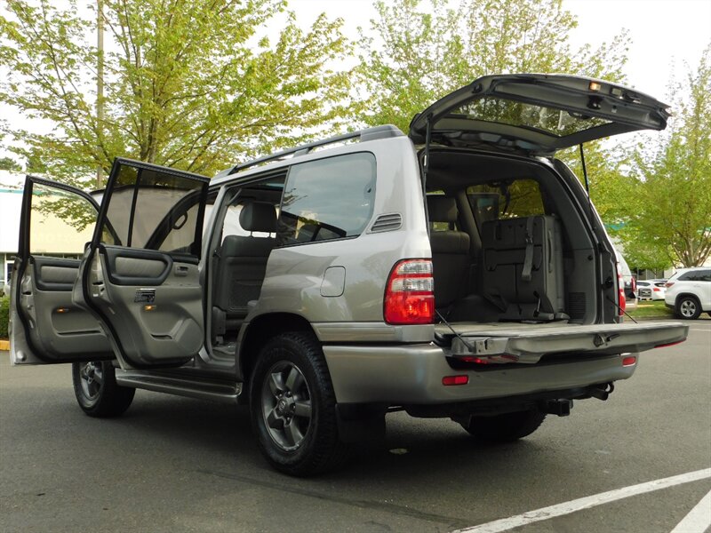 2003 Toyota Land Cruiser 4.7L 4X4 Center Diff / 2-Owner / Rare Find 117Kmil   - Photo 27 - Portland, OR 97217