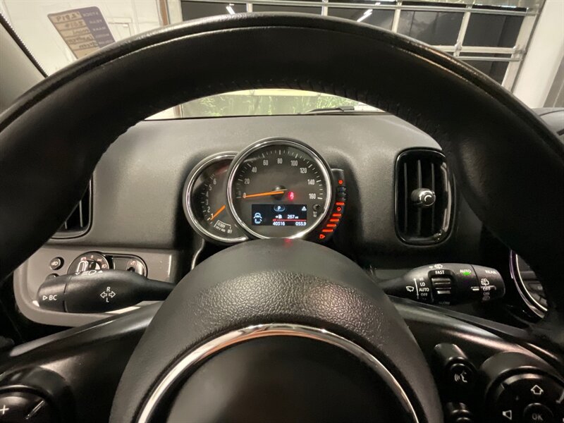 2017 MINI Countryman Cooper S ALL4  AWD / 4Cyl TURBO / 40,000 MILES  / Panoramic Sunroof / Leather & Heated Seats / PREMIUM PKG / BRAND NEW TIRES - Photo 42 - Gladstone, OR 97027