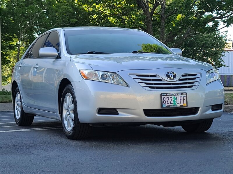2009 Toyota Camry LE Sedan 4-door / 4-cyl / Auto / Fresh Local Trade  / 109K MILES ONLY!!! - Photo 2 - Portland, OR 97217