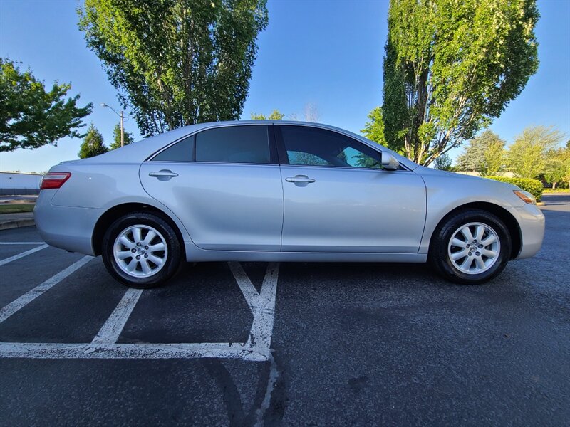 2009 Toyota Camry LE Sedan 4-door / 4-cyl / Auto / Fresh Local Trade  / 109K MILES ONLY!!! - Photo 4 - Portland, OR 97217