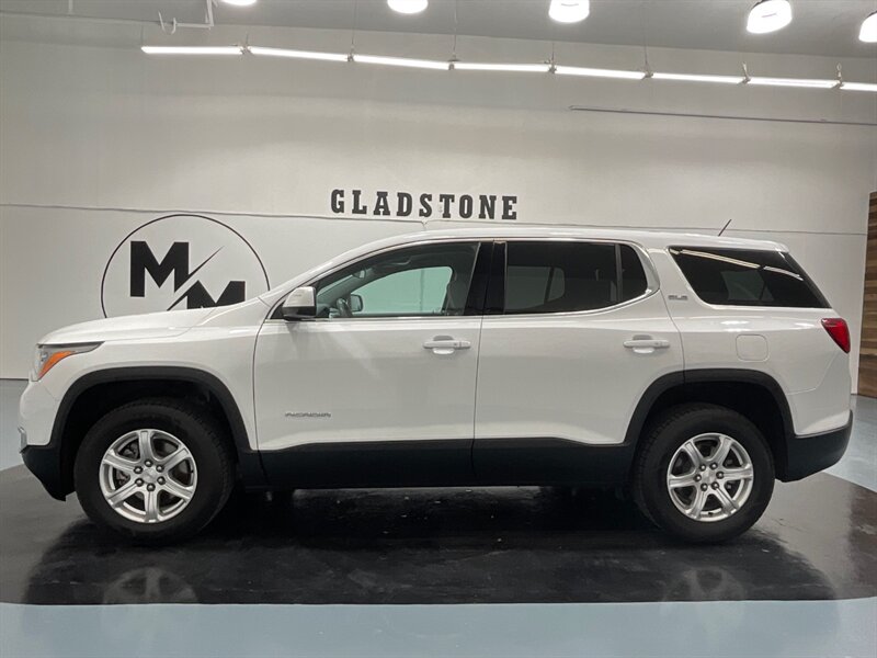 2017 GMC Acadia SLE-1 Sport Utility AWD / 3RD ROW SEAT /Backup Cam  / LOCAL SUV / Excel Cond - Photo 3 - Gladstone, OR 97027