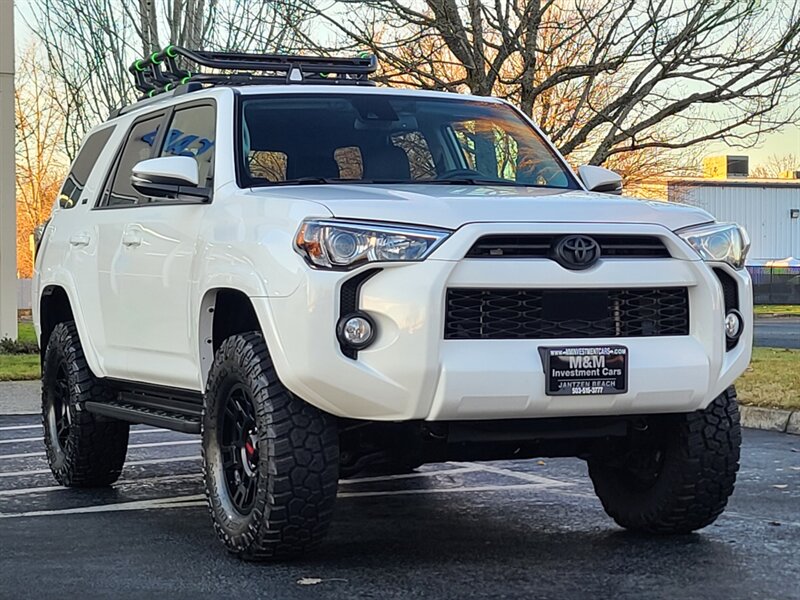 2020 Toyota 4Runner SR5 Premium / NEW TRD WHEELS / NEW TIRES / SUN ROOF / FACTORY WARRANTY - Photo 61 - Portland, OR 97217