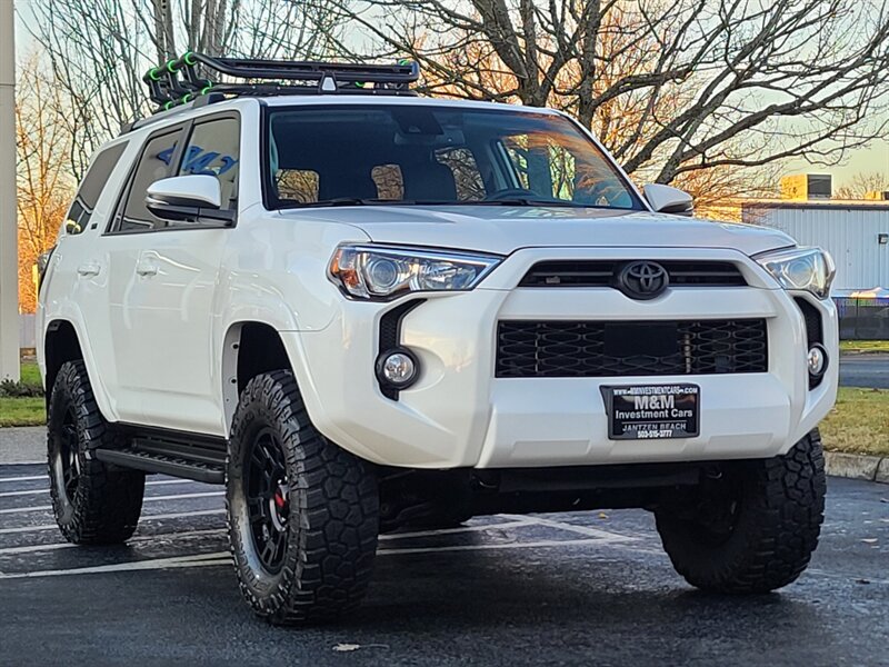 2020 Toyota 4Runner SR5 Premium / NEW TRD WHEELS / NEW TIRES / SUN ROOF / FACTORY WARRANTY - Photo 57 - Portland, OR 97217