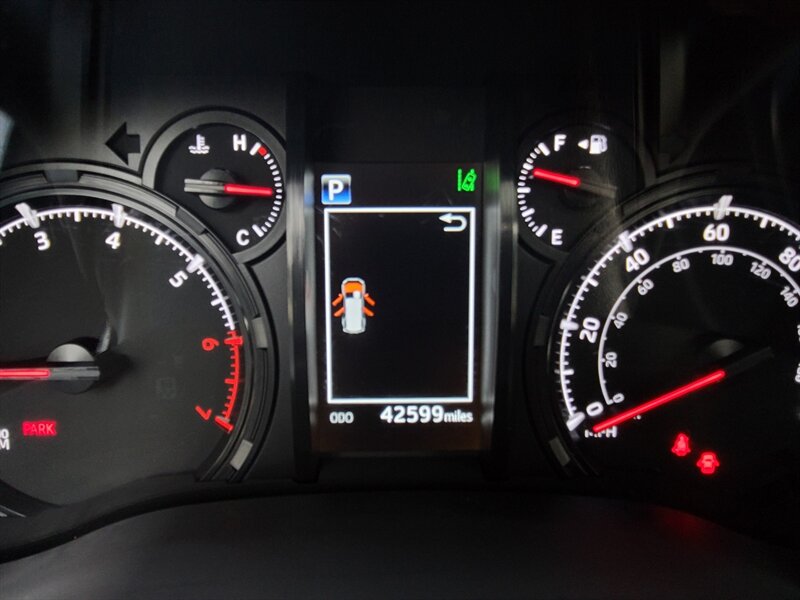 2020 Toyota 4Runner SR5 Premium / NEW TRD WHEELS / NEW TIRES / SUN ROOF / FACTORY WARRANTY - Photo 42 - Portland, OR 97217