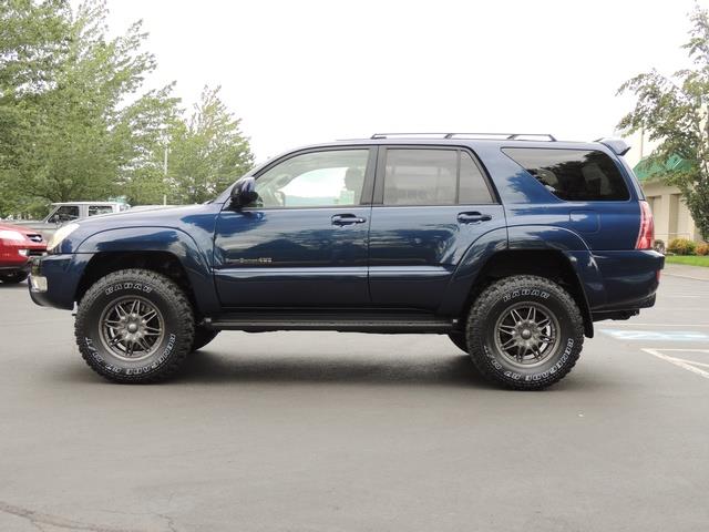 2005 Toyota 4Runner Sport Edition / 4WD / 8Cyl / LIFTED LIFTED   - Photo 3 - Portland, OR 97217