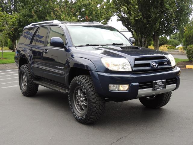 2005 Toyota 4Runner Sport Edition / 4WD / 8Cyl / LIFTED LIFTED   - Photo 2 - Portland, OR 97217