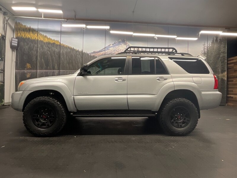 2006 Toyota 4Runner SR5 4WD / 4.0L V6 / NEW LIFTED w/ WHEELS TIRES  LIFTED w/ NEW WHEELS & TIRES - Photo 3 - Gladstone, OR 97027