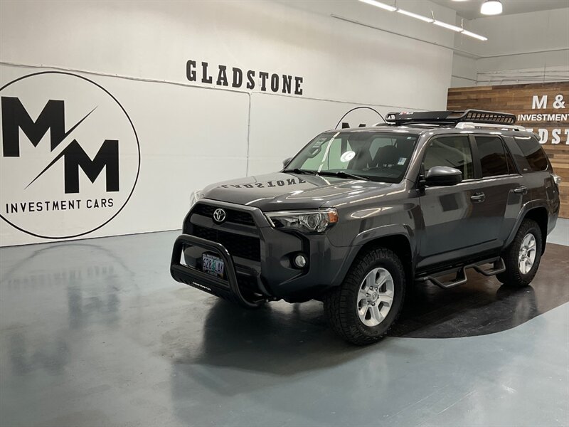2018 Toyota 4Runner SR5 4X4 / V6 / THIRD ROW SEAT / 39K MILES / 1-OWNER LOCAL - Photo 5 - Gladstone, OR 97027