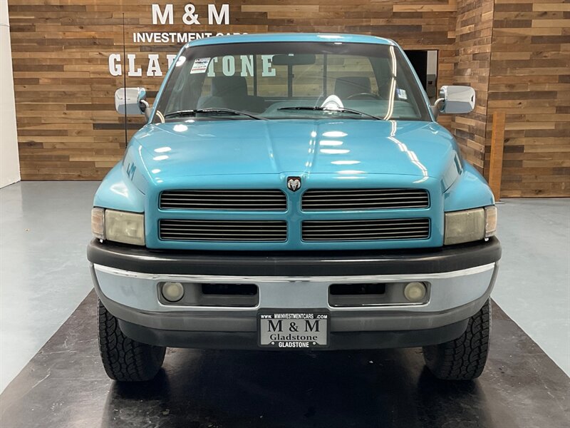 1996 Dodge Ram 2500 Laramie SLT 4X4 / 8.0L V10 /1-OWNER / 54,000 MILES  / NO RUST / CLEAN - Photo 6 - Gladstone, OR 97027