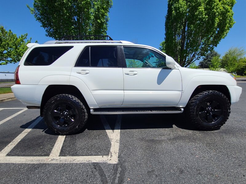 2004 Toyota 4Runner LIMITED / V6 4.0L / SUN ROOF / LEATHER / LIFTED  / HEATED SEATS / LOW MILES - Photo 4 - Portland, OR 97217