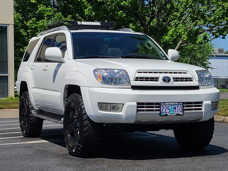 2004 Toyota 4Runner LIMITED / V6 4.0L / SUN ROOF / LEATHER / LIFTED  / HEATED SEATS / LOW MILES - Photo 2 - Portland, OR 97217