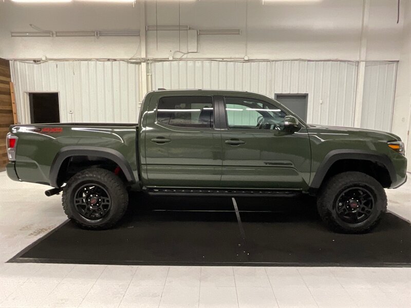 2022 Toyota Tacoma TRD Off-Road Premium 4X4 /Leather/LIFTED/ 5K MILES  / 1-OWNER LOCAL / FULLY LOADED / Leather , Sunroof , Heated Seats / Technology Pkg / CRAWL CONTROL / ONLY 5,000  MILES - Photo 4 - Gladstone, OR 97027