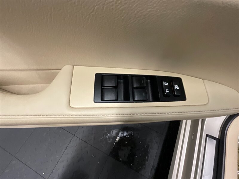 2014 Lexus ES 350 Luxury Pkg / 3.5L V6 / Heated & Cooled Leather  Navigation & Backup Camera / Blind Spot Alert / BRAND NEW TIRES / SHARP & CLEAN !!! - Photo 30 - Gladstone, OR 97027