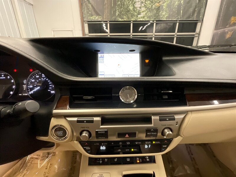2014 Lexus ES 350 Luxury Pkg / 3.5L V6 / Heated & Cooled Leather  Navigation & Backup Camera / Blind Spot Alert / BRAND NEW TIRES / SHARP & CLEAN !!! - Photo 17 - Gladstone, OR 97027