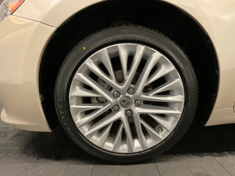 2014 Lexus ES 350 Luxury Pkg / 3.5L V6 / Heated & Cooled Leather  Navigation & Backup Camera / Blind Spot Alert / BRAND NEW TIRES / SHARP & CLEAN !!! - Photo 23 - Gladstone, OR 97027
