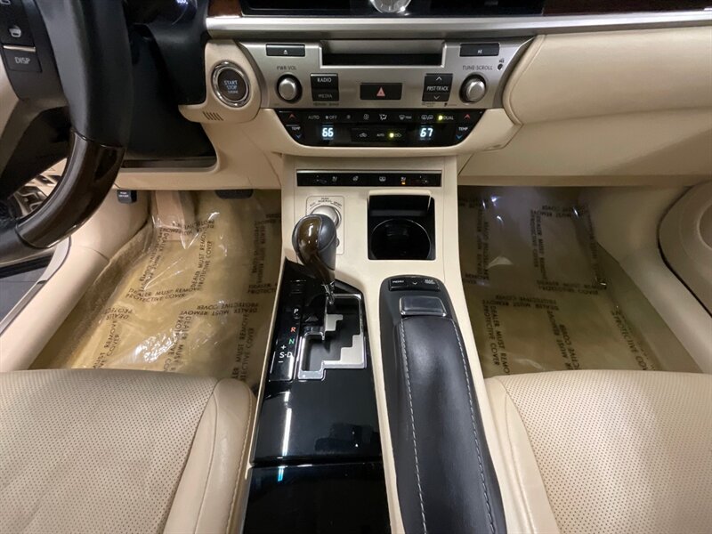 2014 Lexus ES 350 Luxury Pkg / 3.5L V6 / Heated & Cooled Leather  Navigation & Backup Camera / Blind Spot Alert / BRAND NEW TIRES / SHARP & CLEAN !!! - Photo 33 - Gladstone, OR 97027