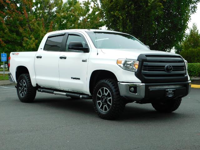 2015 Toyota Tundra SR5 / Crew Max / TRD OFF RD / 4X4 / Excel Cond   - Photo 2 - Portland, OR 97217
