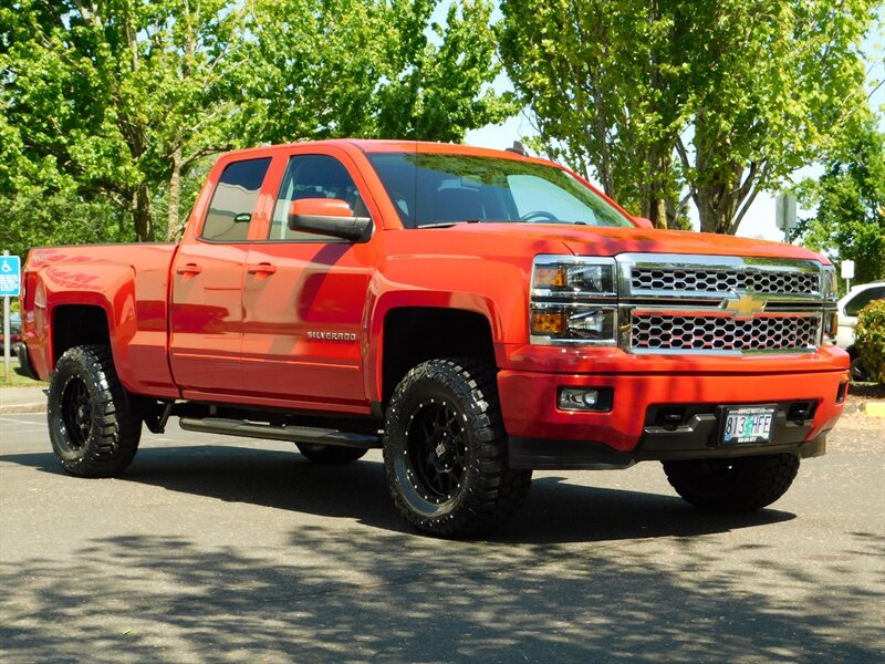 2015 Chevrolet Silverado 1500 LT 4x4 Double Cab / ONLY 12,000 MILES / LIFTED   - Photo 2 - Portland, OR 97217