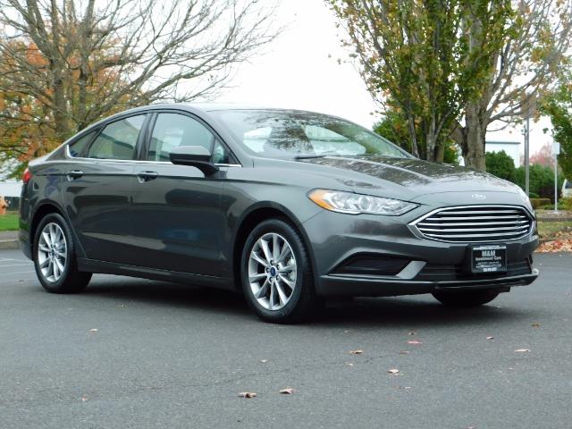 2017 Ford Fusion SE / Backup Camera / 1-OWNER / LOW MILES   - Photo 2 - Portland, OR 97217