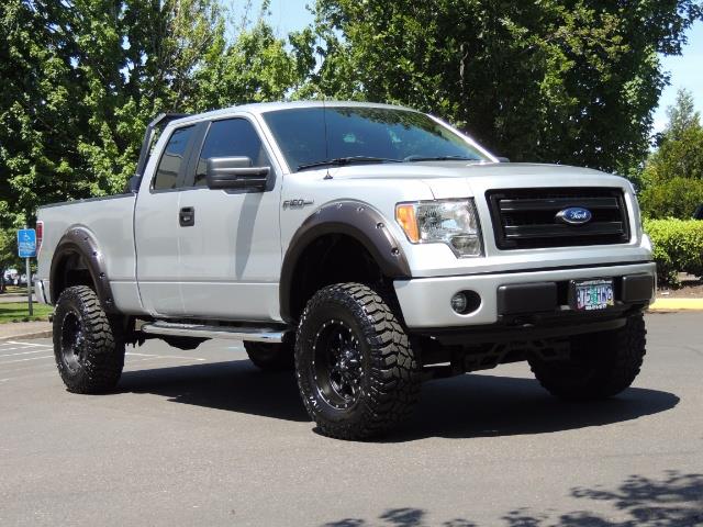 2013 Ford F-150 STX / 4X4 / 8Cyl / 4-Door / Low Miles / LIFTED   - Photo 2 - Portland, OR 97217