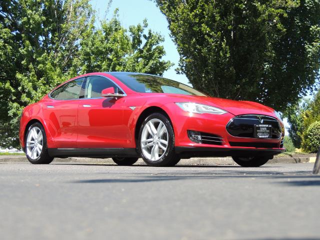 2014 Tesla Model S 85 / Leather / Heated seats / Panorama Roof / Navi   - Photo 2 - Portland, OR 97217
