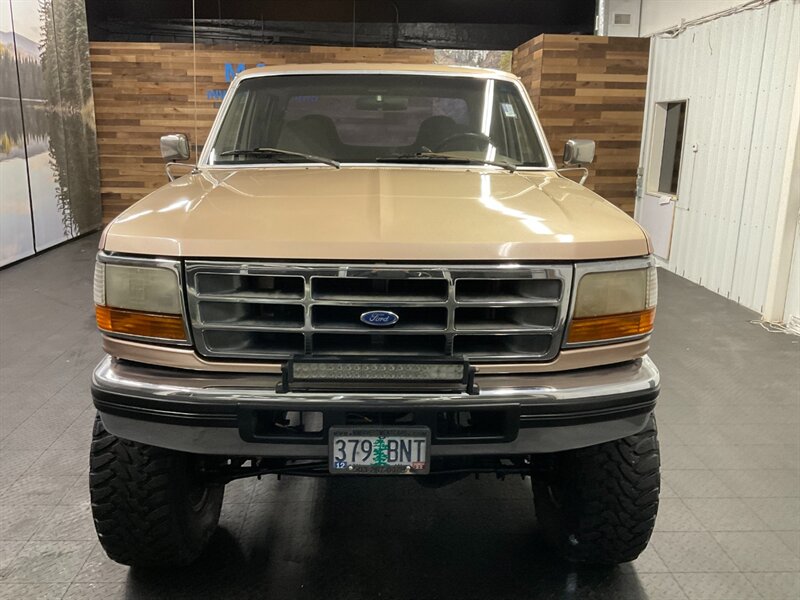 1997 Ford F-350 XLT Crew Cab 4X4 / 7.5L V8 /LIFTED w/ 37 " MUD TIRE  LOCAL OREGON TRUCK / RUST FREE / LIFTED / ONLY 148,000 MILES - Photo 5 - Gladstone, OR 97027