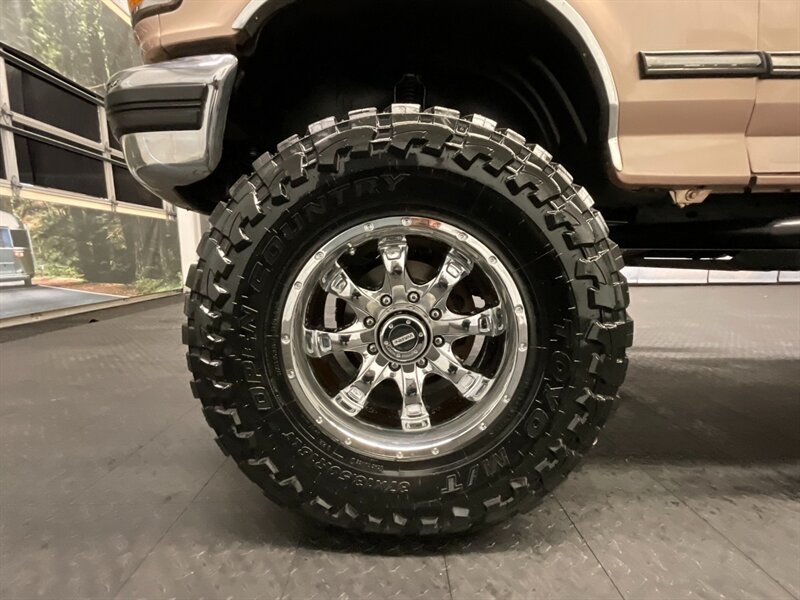 1997 Ford F-350 XLT Crew Cab 4X4 / 7.5L V8 /LIFTED w/ 37 " MUD TIRE  LOCAL OREGON TRUCK / RUST FREE / LIFTED / ONLY 148,000 MILES - Photo 24 - Gladstone, OR 97027