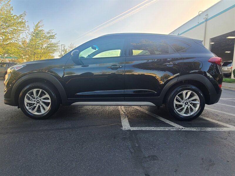 2017 Hyundai Tucson PLUS / AWD / Blind Spot / Gas Saver / 1-OWNER  / ALL WHEEL DRIVE / Excellent Shape - Photo 3 - Portland, OR 97217