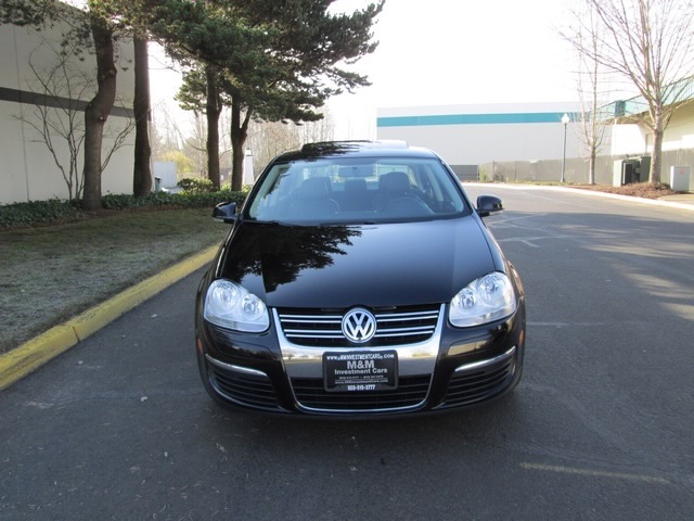 2008 Volkswagen Jetta SEL 5Cyl / Heated Leather Seats / Moon Roof   - Photo 2 - Portland, OR 97217