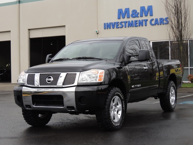 2006 Nissan Titan SE / 4X4 / 1-Owner/ LIFTED  / Only 60k miles   - Photo 1 - Portland, OR 97217