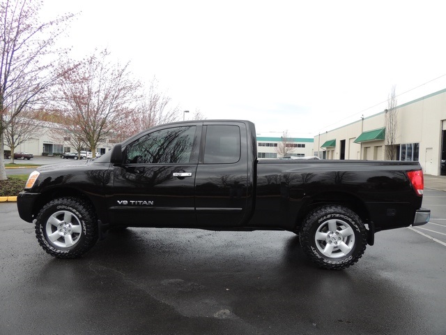 2006 Nissan Titan SE / 4X4 / 1-Owner/ LIFTED  / Only 60k miles   - Photo 3 - Portland, OR 97217