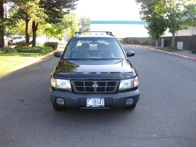1999 Subaru Forester L AWD 4-Cyl. 5-Speed *1-Owner*   - Photo 2 - Portland, OR 97217