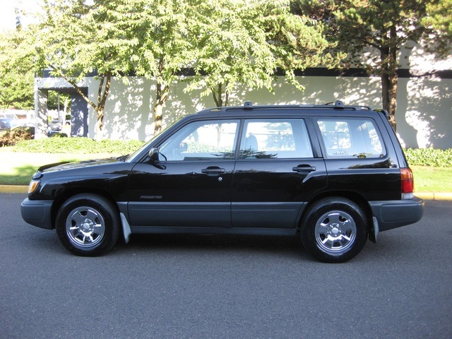 1999 Subaru Forester L AWD 4-Cyl. 5-Speed *1-Owner*   - Photo 3 - Portland, OR 97217