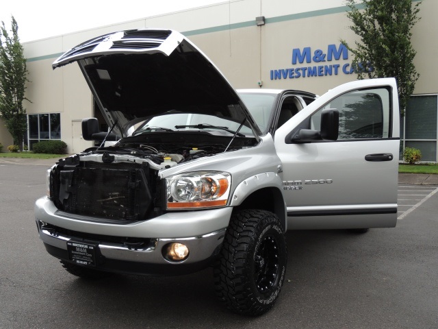 2006 Dodge Ram 2500 4X4 / 6-SPEED / H.O 5.9 L CUMMINS DIESEL / LIFTED - Photo 13 - Portland, OR 97217