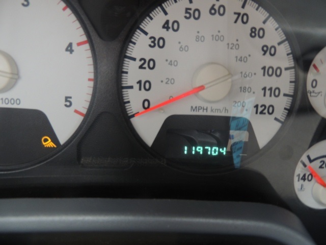 2006 Dodge Ram 2500 4X4 / 6-SPEED / H.O 5.9 L CUMMINS DIESEL / LIFTED - Photo 35 - Portland, OR 97217