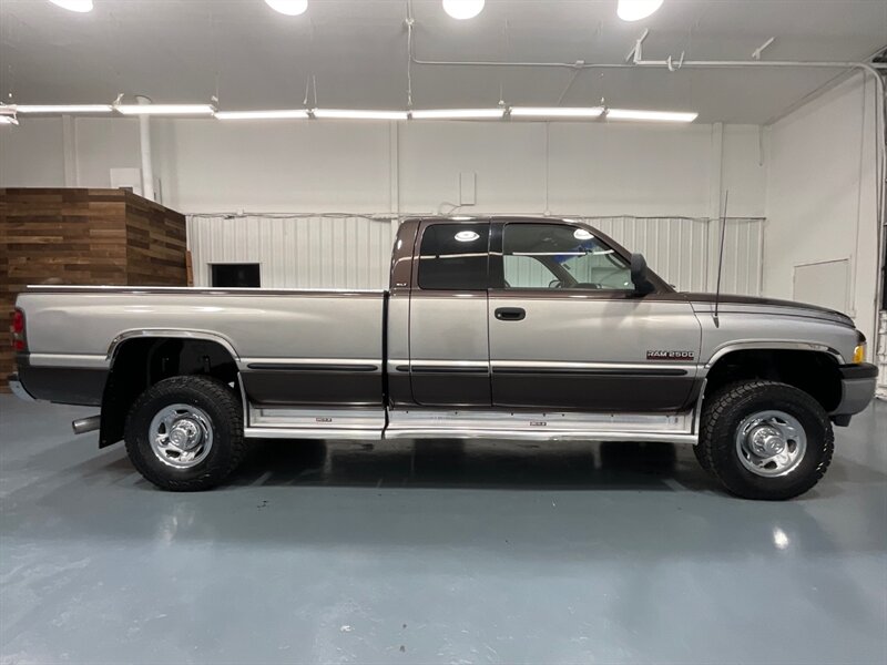 1998 Dodge Ram 2500 Laramie SLT 4dr 4X4 / 5.9L DIESEL 24-Valve/Leather  / ZERO RUST / Long Bed / NEW TIRES - Photo 4 - Gladstone, OR 97027