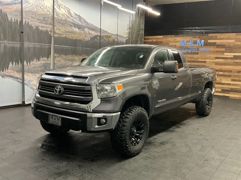2014 Toyota Tundra SR5 4X4 / 5.7L / LONG BED / LIFTED 1-OWNER  NEW LIFT , WHEELS , TIRES / LONG BED / SUPER CLEAN - Photo 1 - Gladstone, OR 97027
